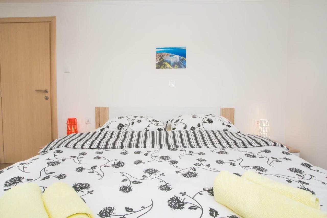 Apartments Tonka Σίμπενικ Εξωτερικό φωτογραφία