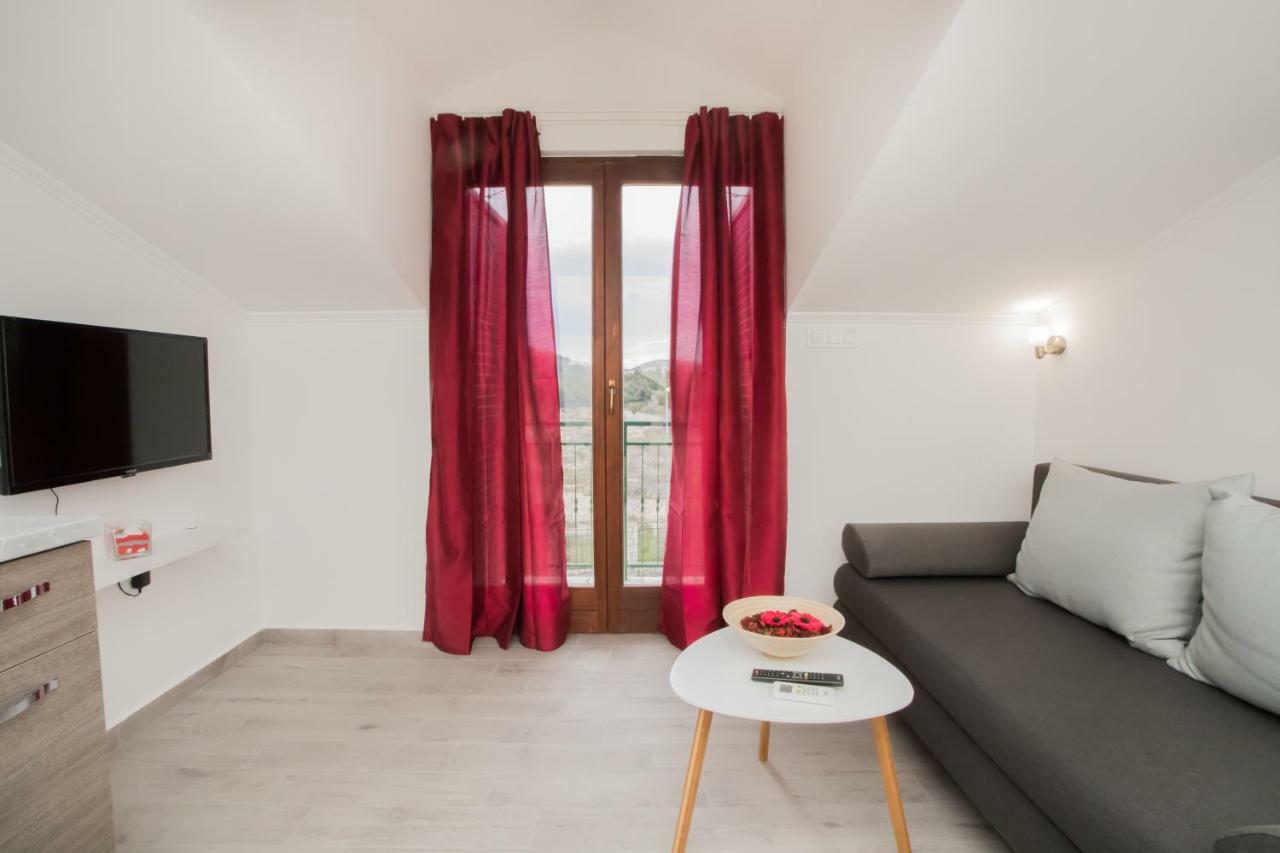 Apartments Tonka Σίμπενικ Εξωτερικό φωτογραφία