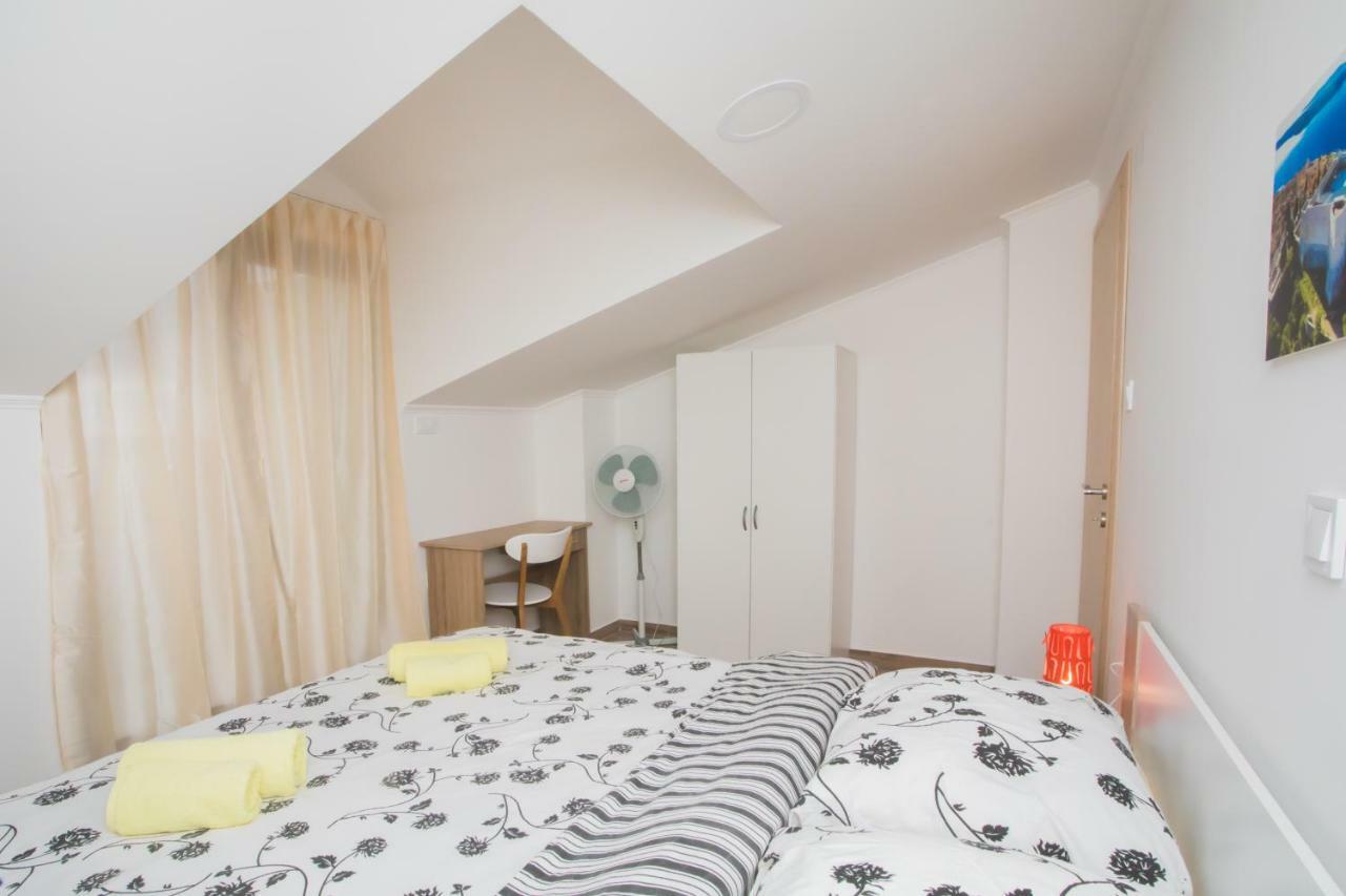 Apartments Tonka Σίμπενικ Εξωτερικό φωτογραφία
