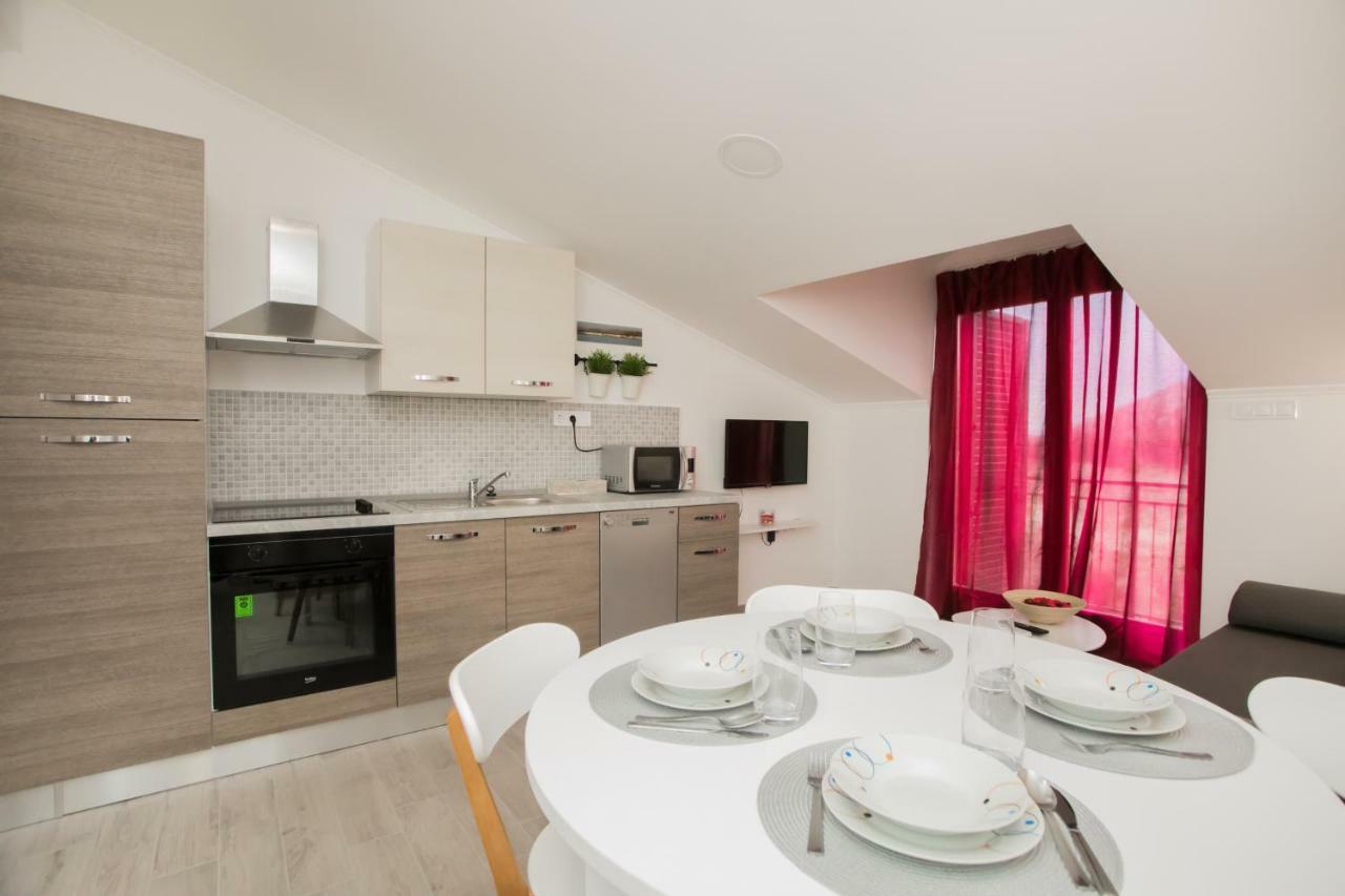 Apartments Tonka Σίμπενικ Εξωτερικό φωτογραφία