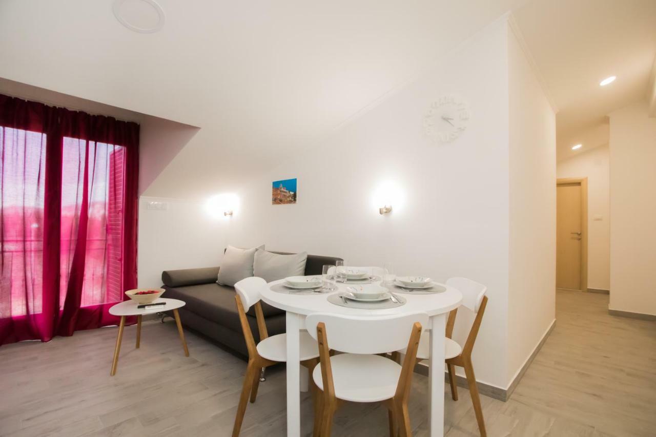 Apartments Tonka Σίμπενικ Εξωτερικό φωτογραφία