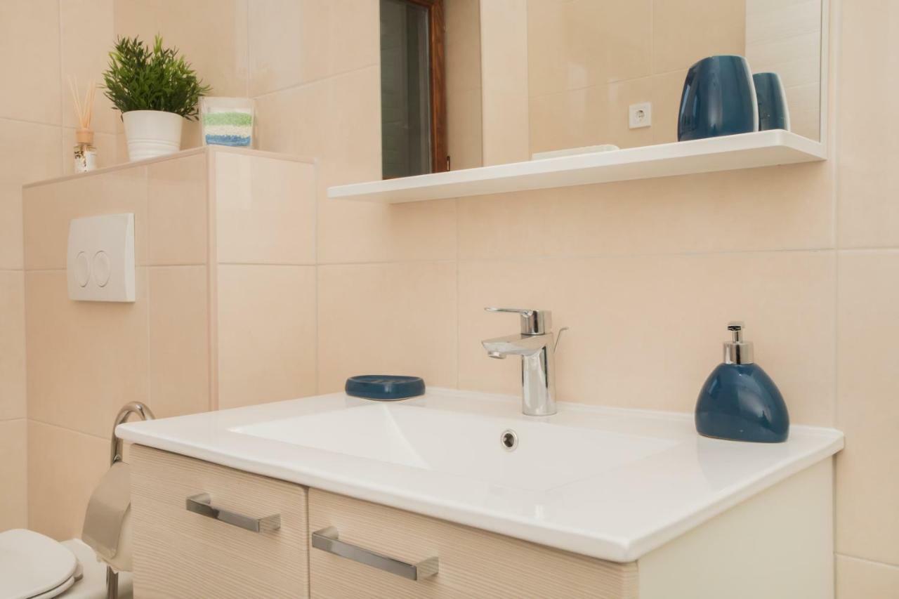 Apartments Tonka Σίμπενικ Εξωτερικό φωτογραφία