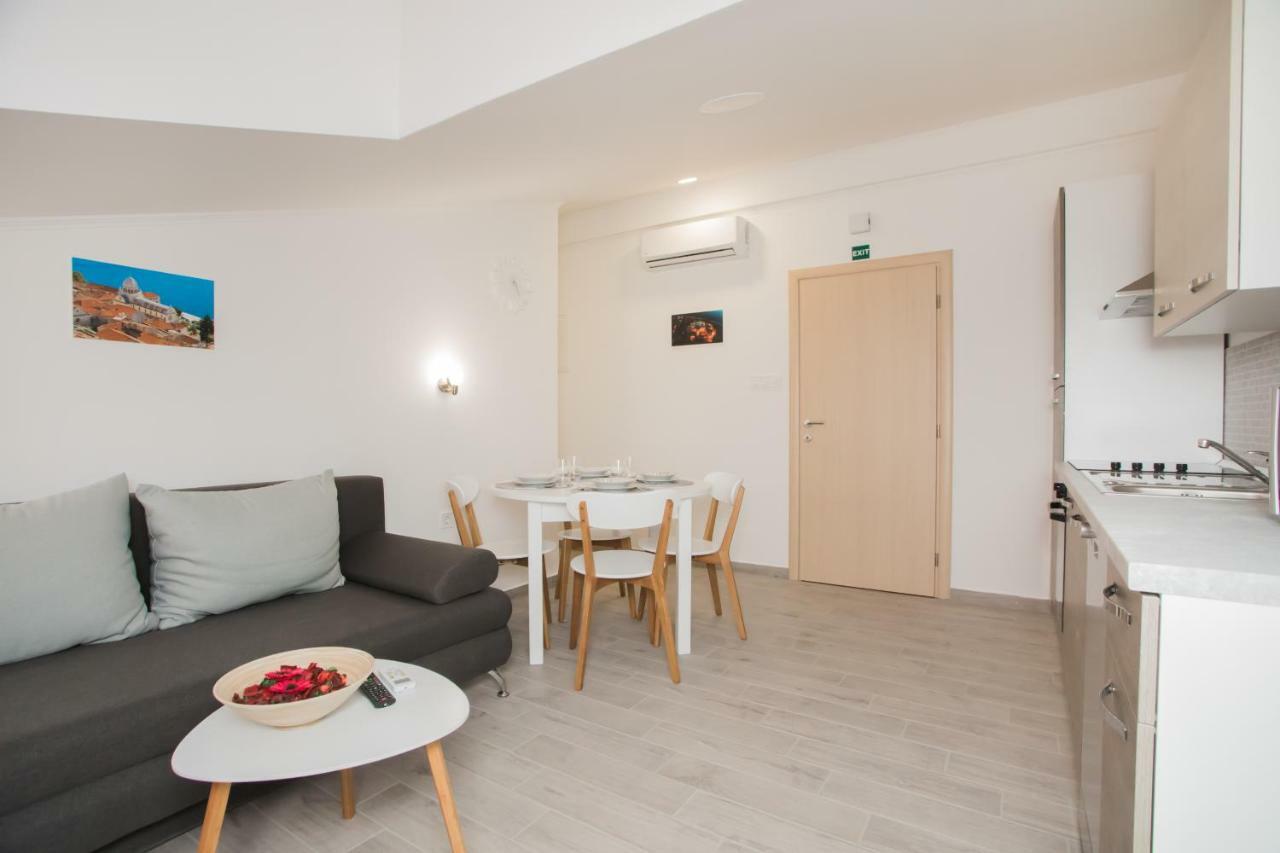 Apartments Tonka Σίμπενικ Εξωτερικό φωτογραφία